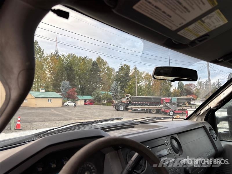 Ford F-450 Platformas/izkraušana no sāniem