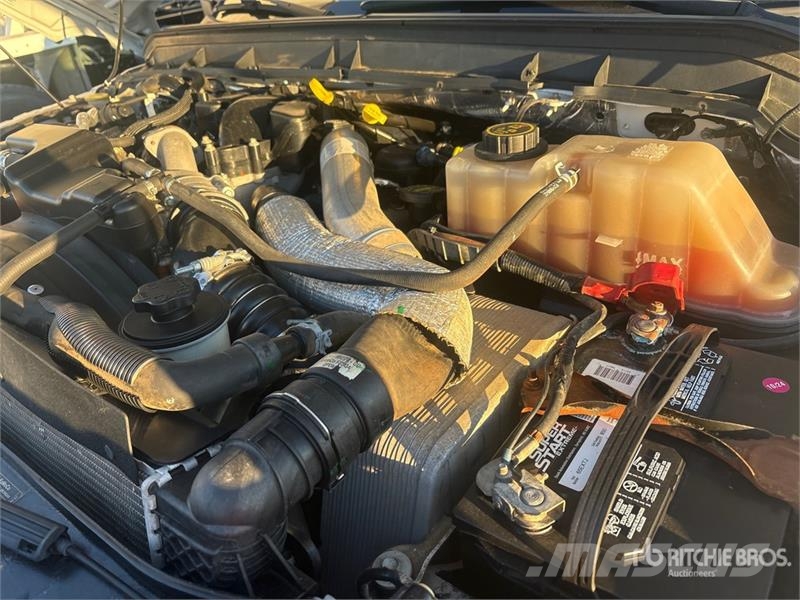 Ford F-450 Platformas/izkraušana no sāniem