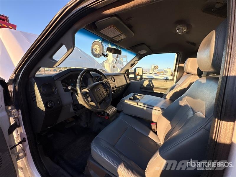 Ford F-450 Platformas/izkraušana no sāniem