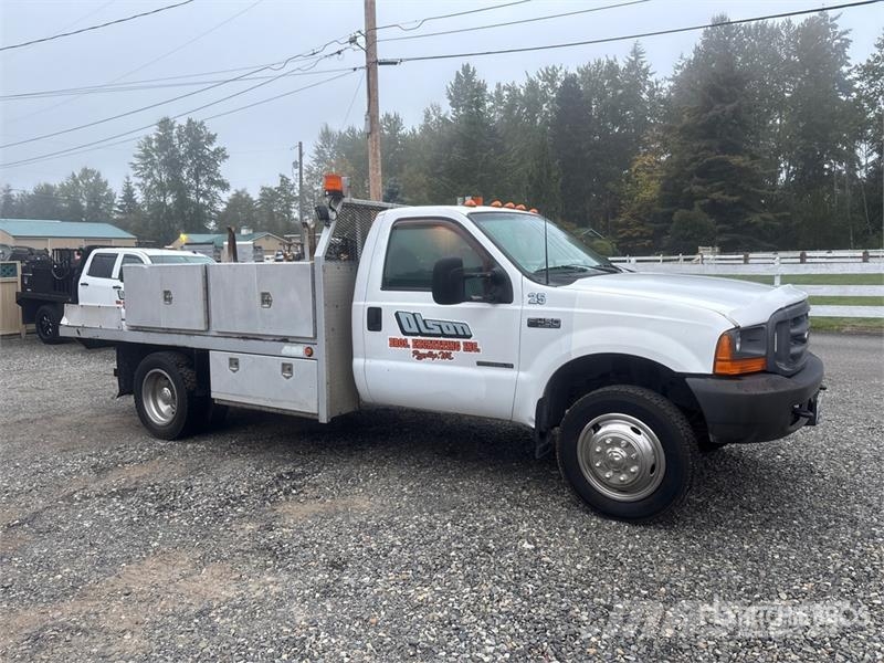 Ford F-450 Tovornjaki s kesonom/platojem