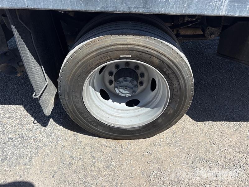 Ford F-450 플랫베드/드롭사이드 트럭
