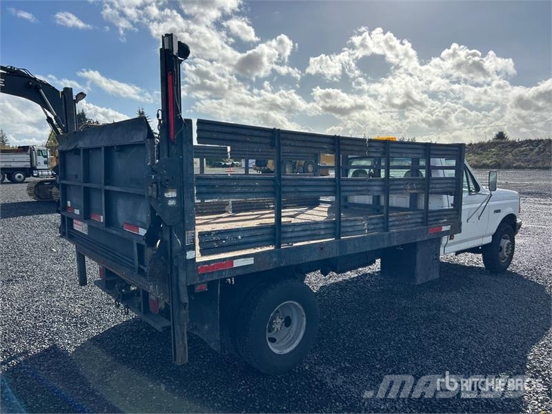 Ford F-450 Platformas/izkraušana no sāniem