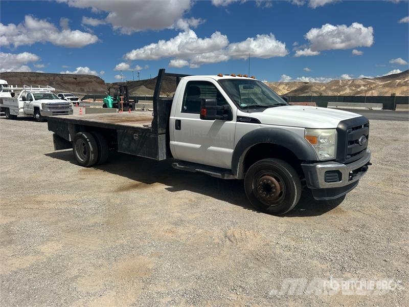 Ford F-450 Camion plateau