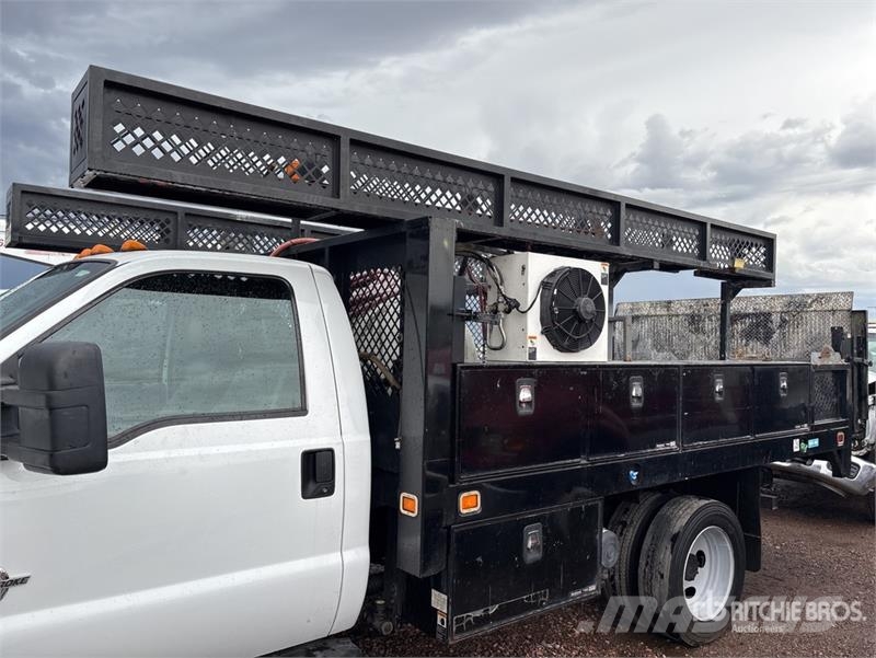 Ford F-450 皮卡.傳統半斗卡車/側卸板