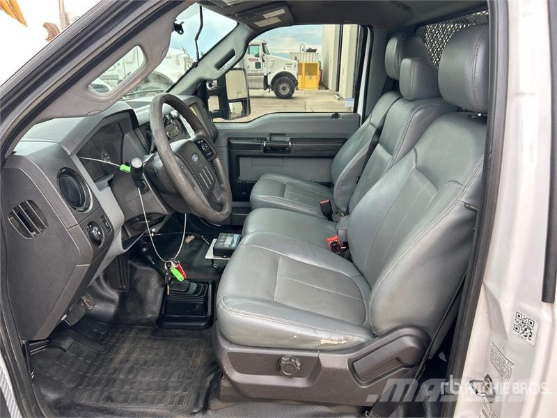 Ford F-450 Pick up/Dropside