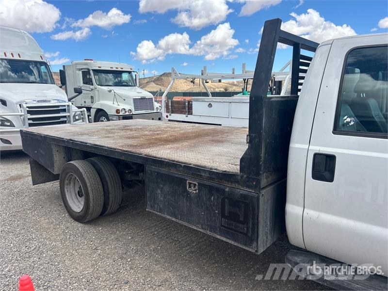 Ford F-450 Camion plateau
