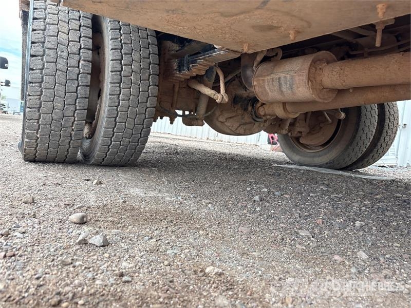 Ford F-450 Platós / Ponyvás teherautók
