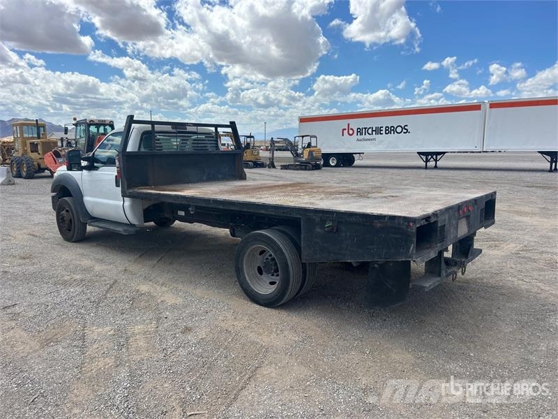 Ford F-450 Camion plateau