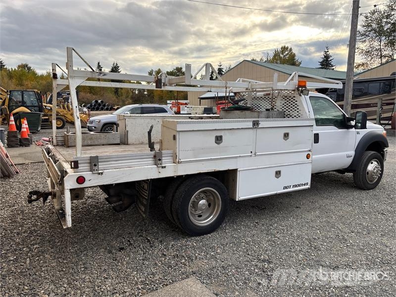 Ford F-450 Platformas/izkraušana no sāniem