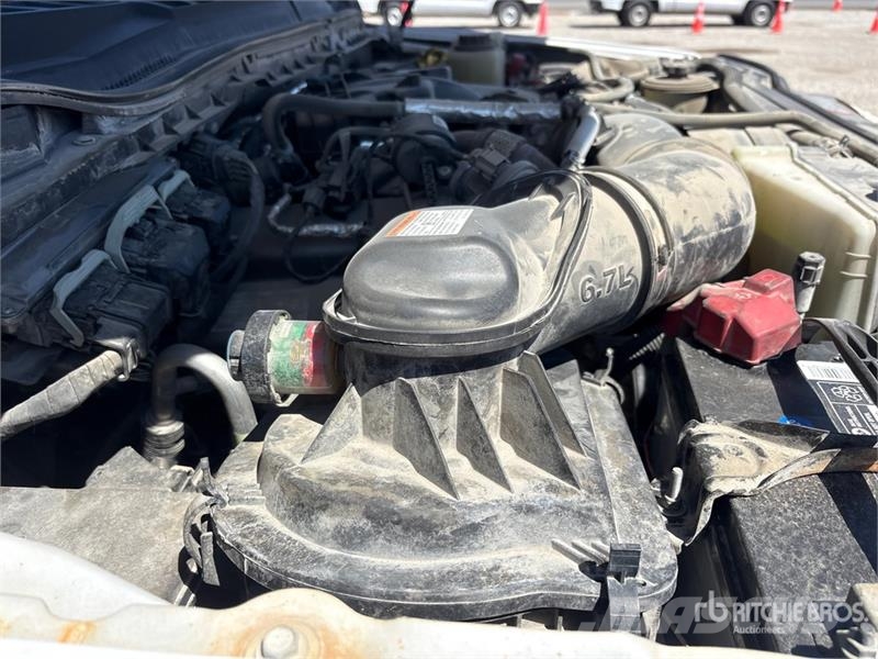 Ford F-450 플랫베드/드롭사이드 트럭