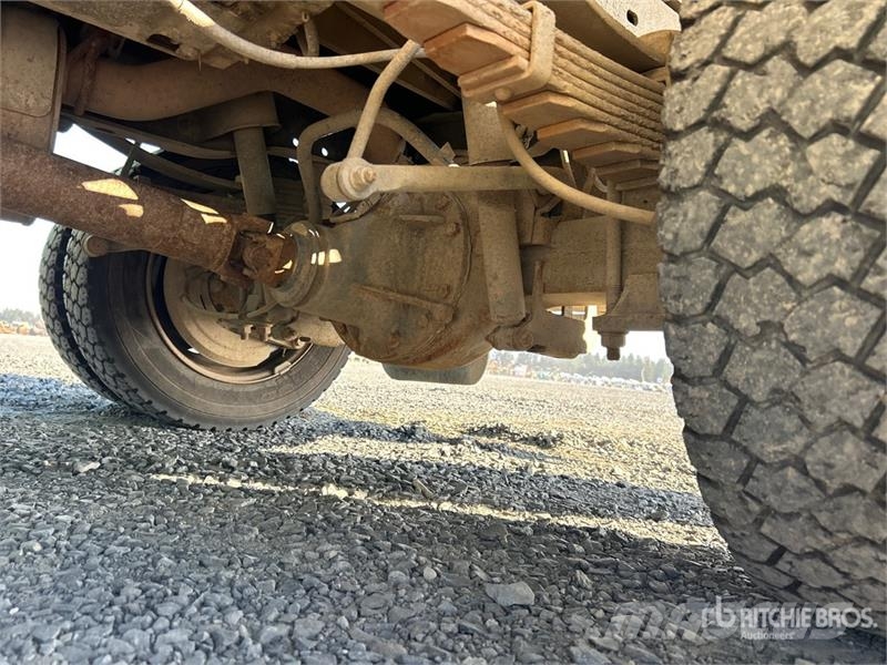 Ford F-450 Pašizgāzējs