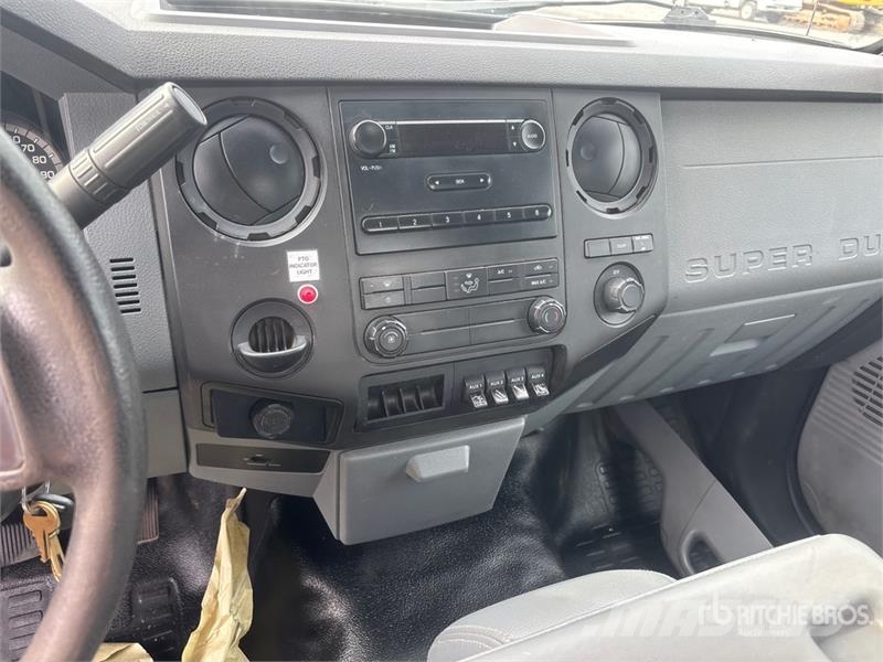 Ford F-450 Autoplošiny