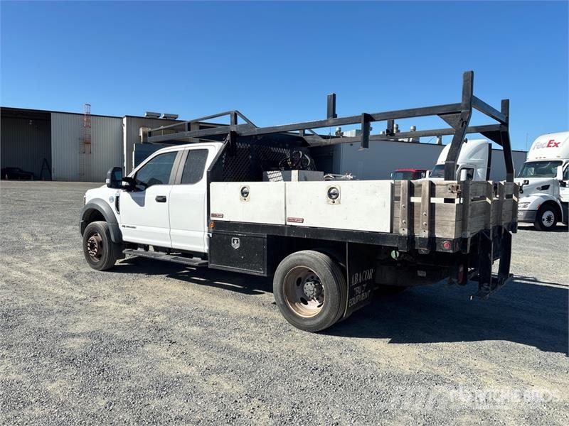 Ford F-450 Flakbilar