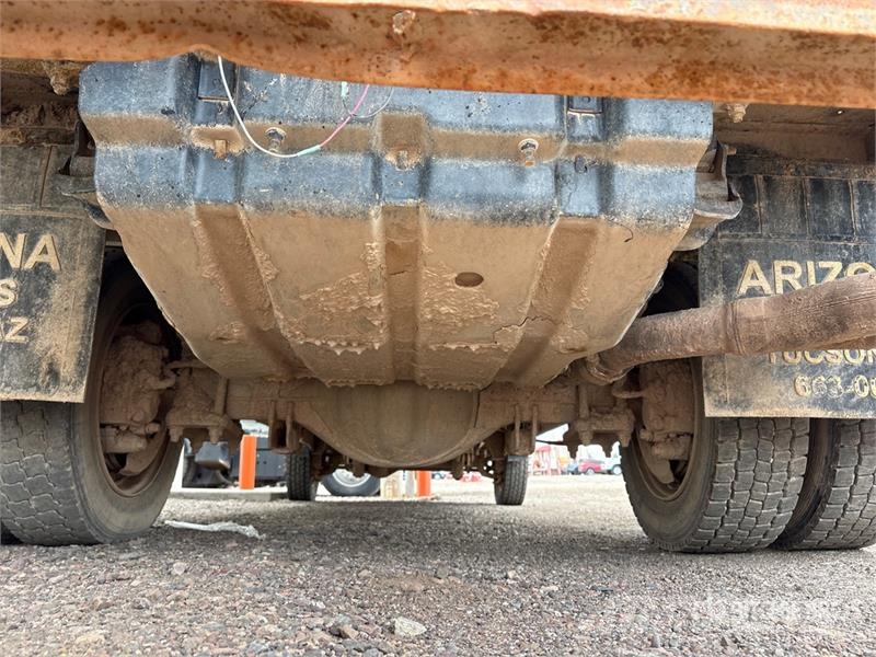 Ford F-450 Platós / Ponyvás teherautók