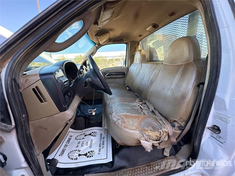 Ford F-450 Platformas/izkraušana no sāniem