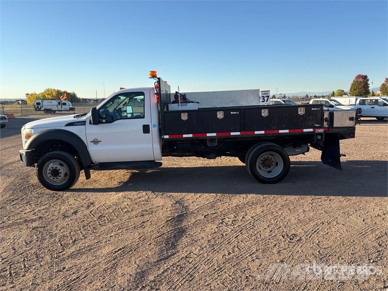 Ford F-450 Platformas/izkraušana no sāniem