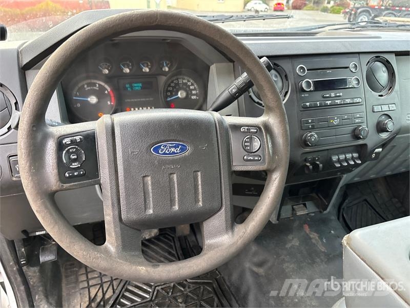 Ford F-450 Platformas/izkraušana no sāniem