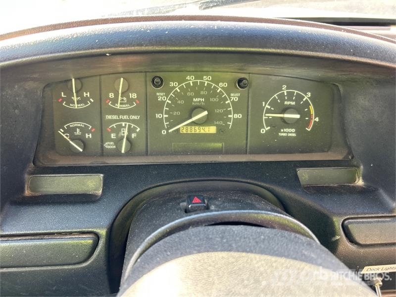 Ford F-450 Platformas/izkraušana no sāniem