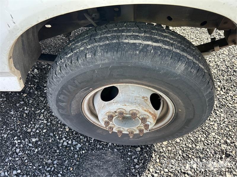 Ford F-450 Platformas/izkraušana no sāniem
