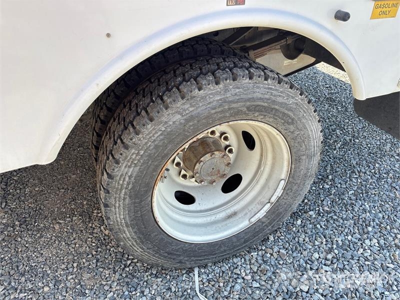 Ford F-450 المنصات الهوائية المثبتة على شاحنة