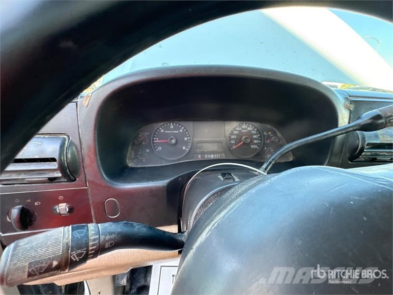 Ford F-450 Platformas/izkraušana no sāniem