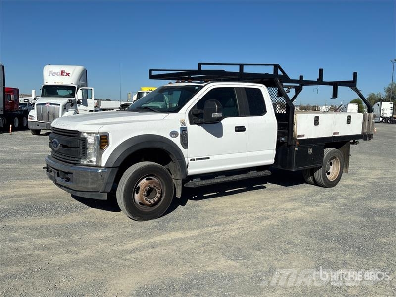 Ford F-450 Flakbilar