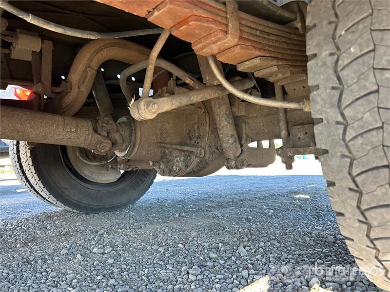 Ford F-450 Tovornjaki s kesonom/platojem