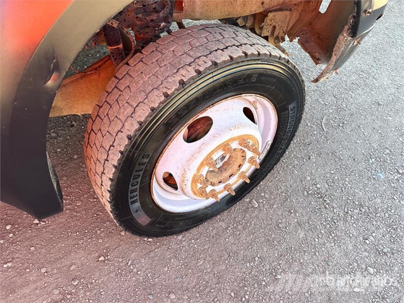 Ford F-450 Platformas/izkraušana no sāniem
