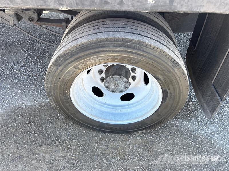 Ford F-450 플랫베드/드롭사이드 트럭