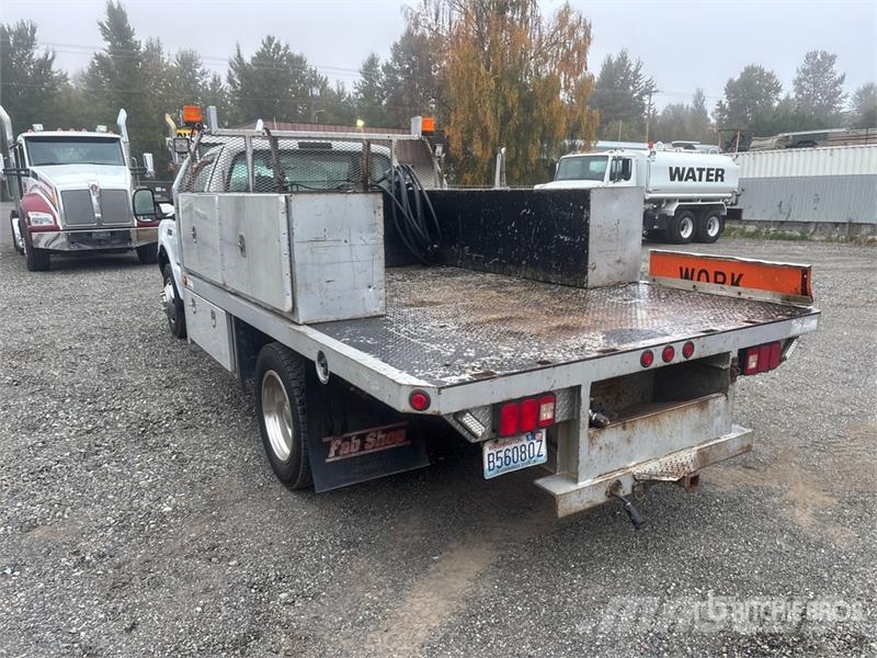 Ford F-450 Tovornjaki s kesonom/platojem