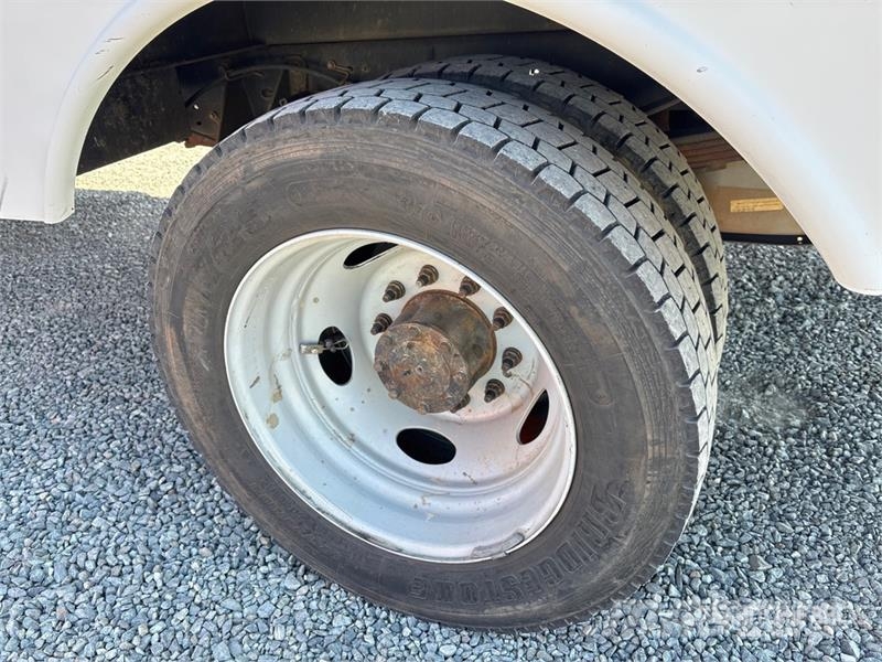Ford F-450 المنصات الهوائية المثبتة على شاحنة
