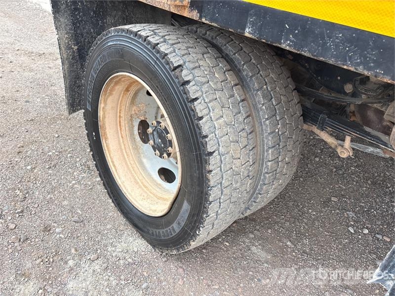 Ford F-450 Platós / Ponyvás teherautók