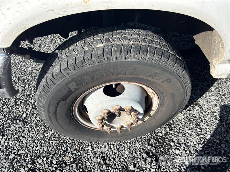 Ford F-450 Platformas/izkraušana no sāniem