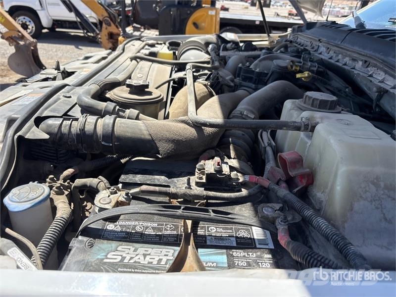 Ford F-450 플랫베드/드롭사이드 트럭