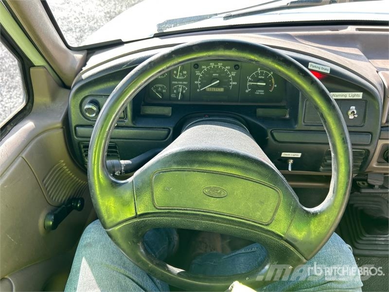 Ford F-450 Platformas/izkraušana no sāniem