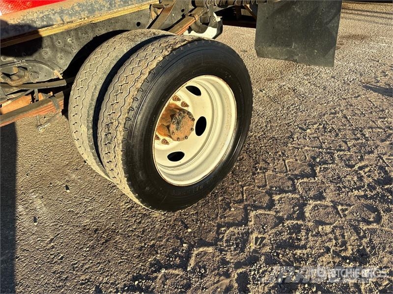 Ford F-450 Platformas/izkraušana no sāniem