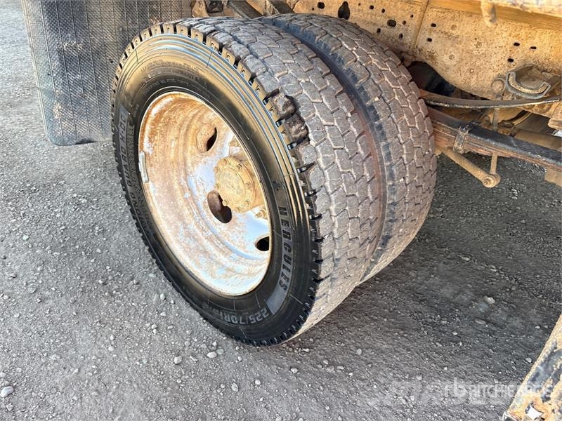 Ford F-450 Platformas/izkraušana no sāniem