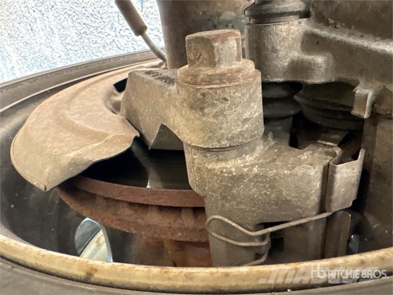 Ford F-450 Platformas/izkraušana no sāniem