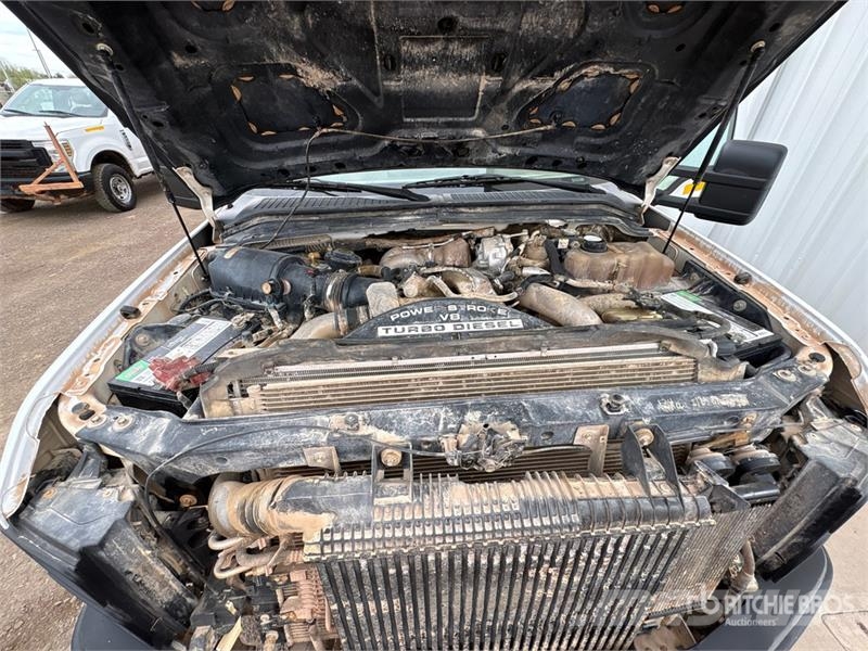 Ford F-450 Platós / Ponyvás teherautók