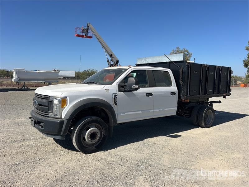 Ford F-450 自卸式货车