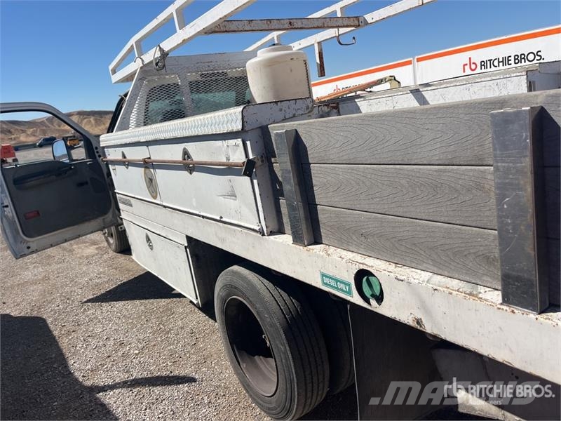 Ford F-450 4x2 Flatbed Truck Flatbed / Dropside trucks