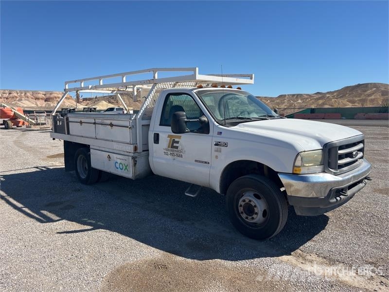 Ford F-450 4x2 Flatbed Truck Flatbed / Dropside trucks