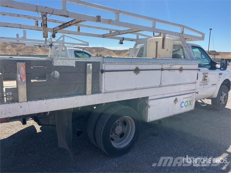Ford F-450 4x2 Flatbed Truck Flatbed / Dropside trucks