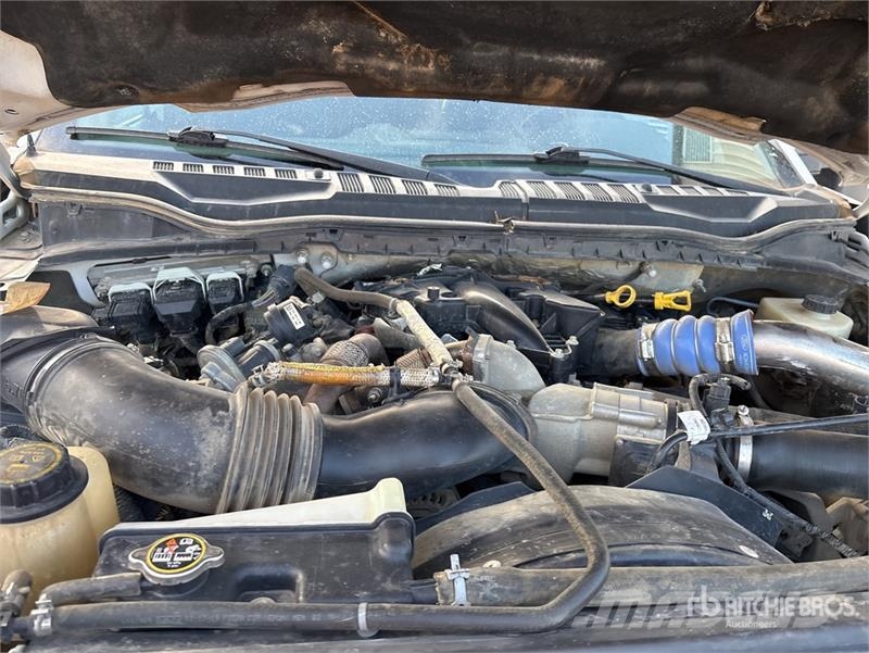 Ford F-450 Lariat 4x4 Pickup Прочие фургоны