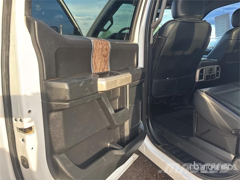 Ford F-450 Lariat 4x4 Pickup Прочие фургоны