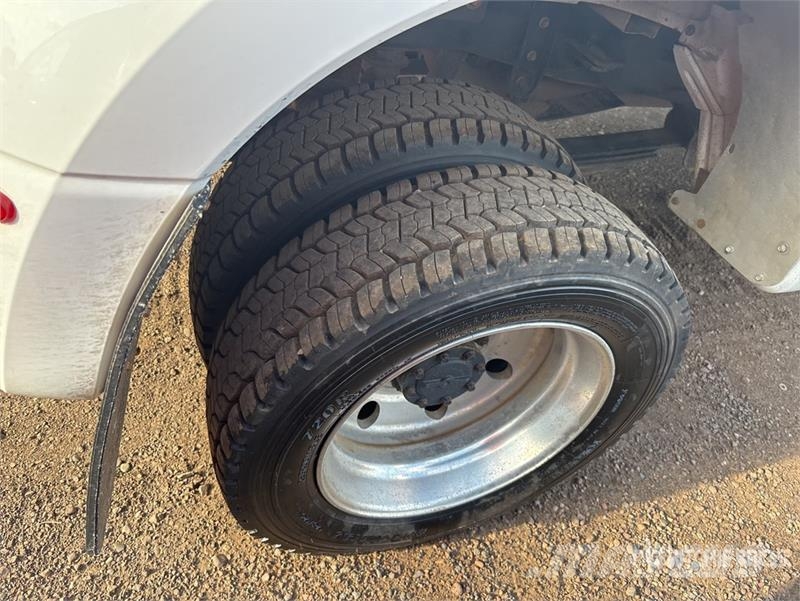 Ford F-450 Lariat 4x4 Pickup Прочие фургоны