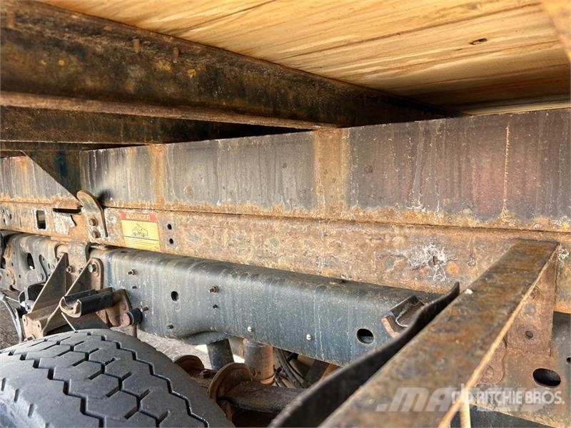 Ford F-450 XL 4x2 Crew Cab Flatbed Dump Truck Самосвал