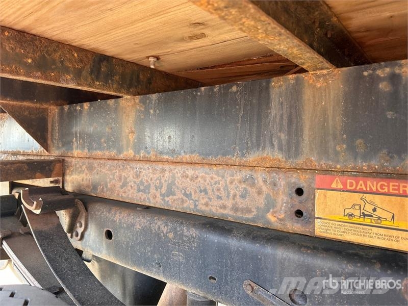 Ford F-450 XL 4x2 Crew Cab Flatbed Dump Truck Самосвал