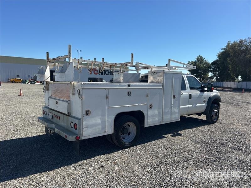 Ford F-450 XL 4x2 Extended Cab Utility Truck Pick-upy / Pojazdy z otwieranymi burtami