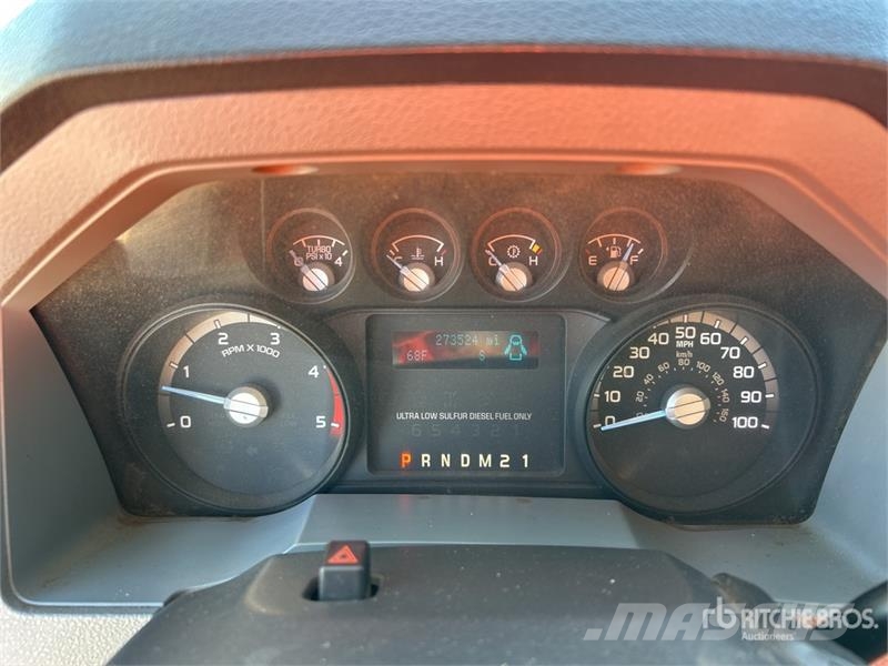 Ford F-450 XL 4x2 Extended Cab Utility Truck Pick-upy / Pojazdy z otwieranymi burtami